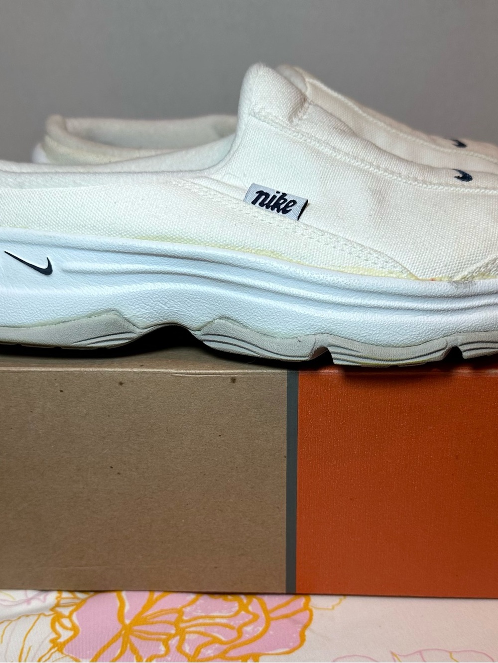 Vintage -Rare - Woman's NIKE "After The Party" Slip On Mules NEW Size 7